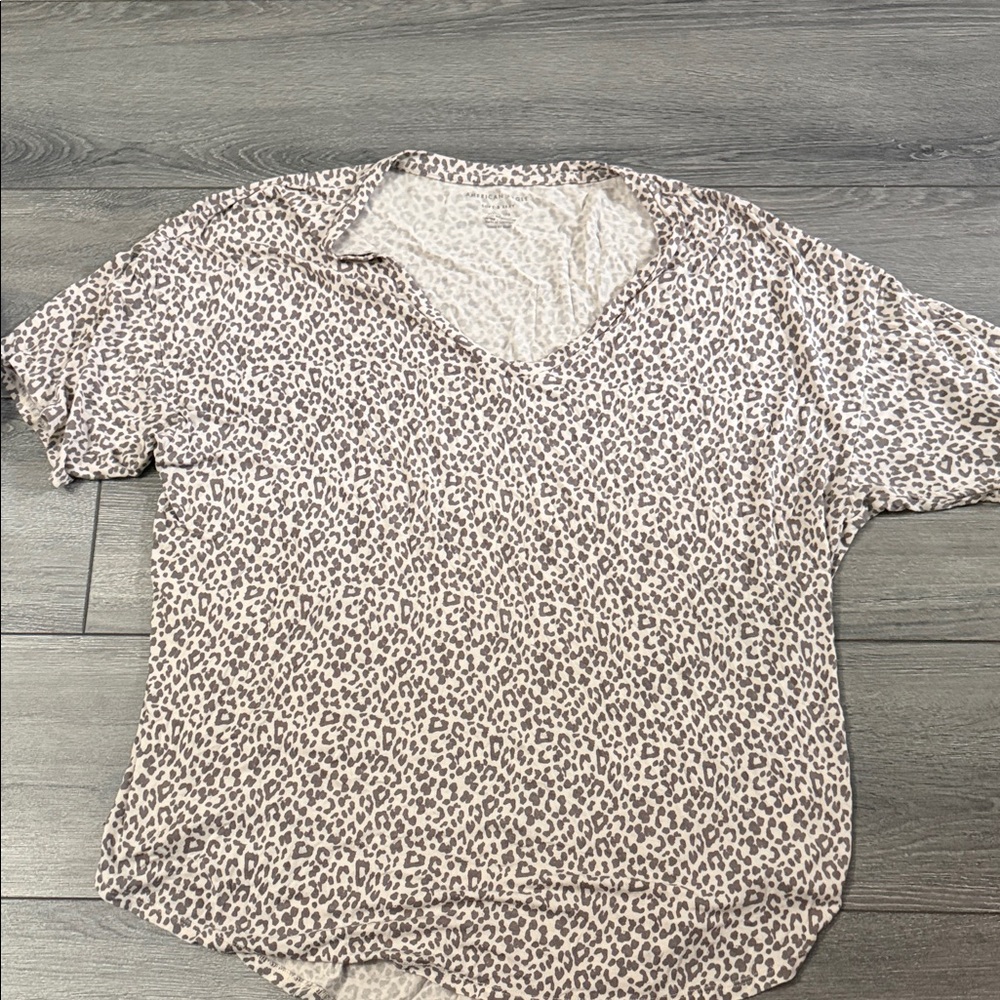 American Eagle Outfitters Short Sleeve Leopard Tee - Taupe & Cream